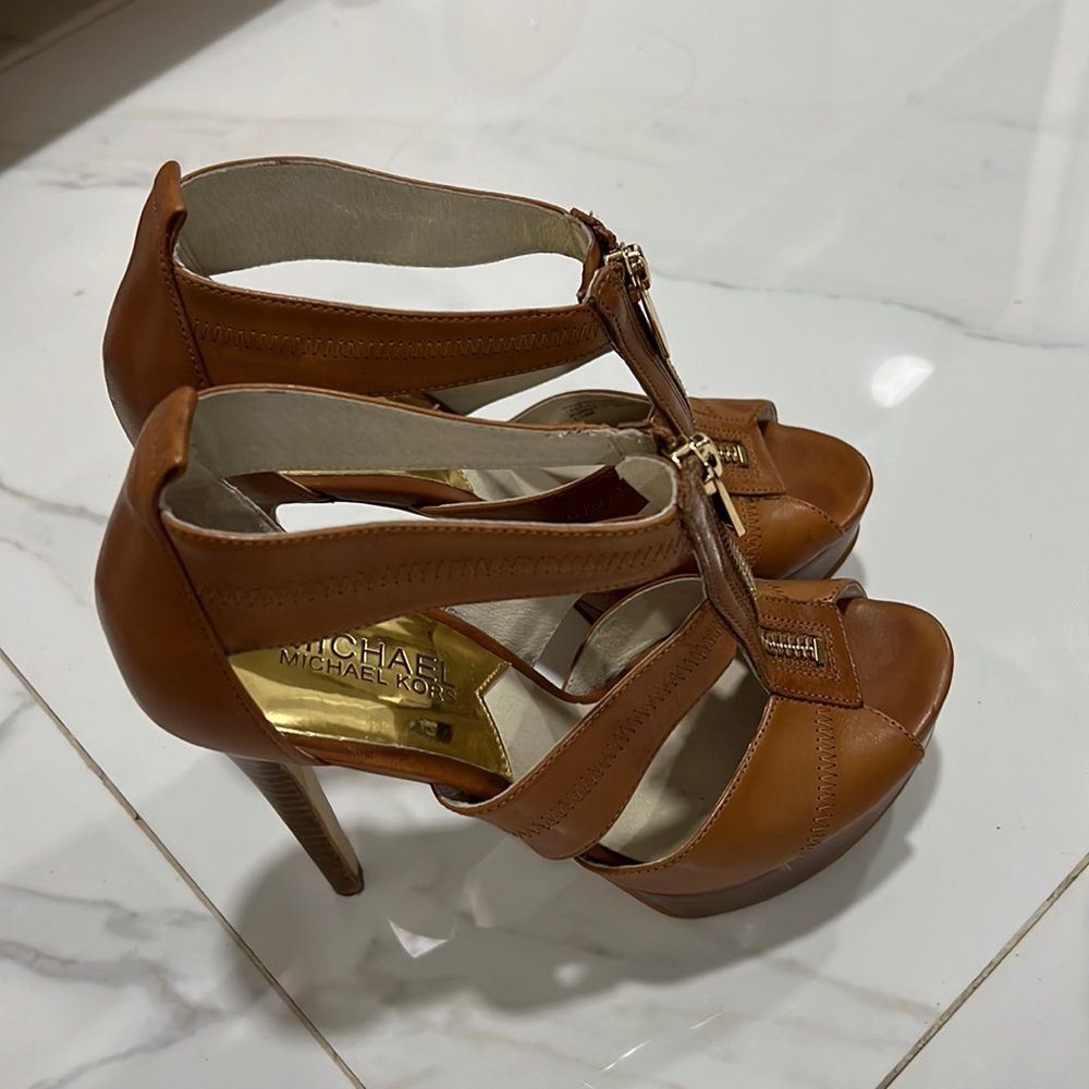 Michael Kors high heel size 5.5M